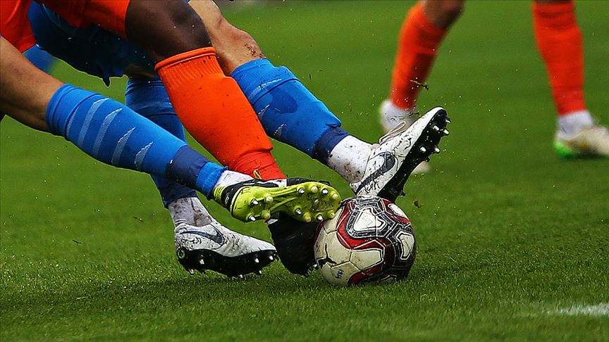 İsveç’te ırkçı söyleme maruz kalan Türk asıllı futbolcudan federasyona şikayet