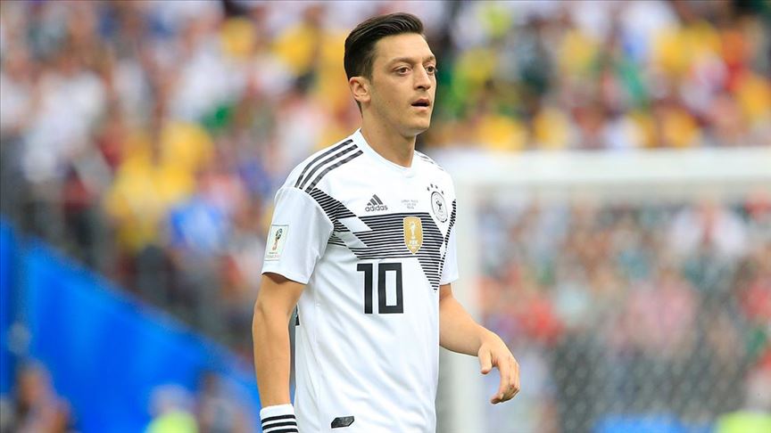 DFB Genel Sekreteri Türk gazetecilere konuştu: “Mesut Özil, tarih yazan bir oyuncudur”