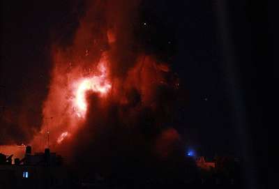 Savaş uçakları Suriye sınırını bombaladı