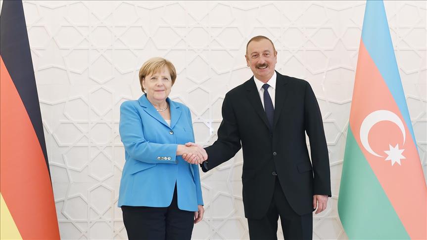 Berlin devrede: Angela Merkel, Aliyev ve Paşinyan ile Dağlık Karabağ’daki durumu görüştü