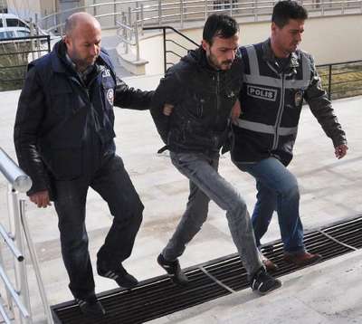 Cep telefonu dükkanını soyan, komşu cep telefoncu çıktı