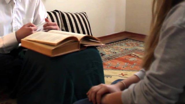 Cinci hoca avukatın eşini kandırıp yanına aldı: Sen seçilmiş insansın
