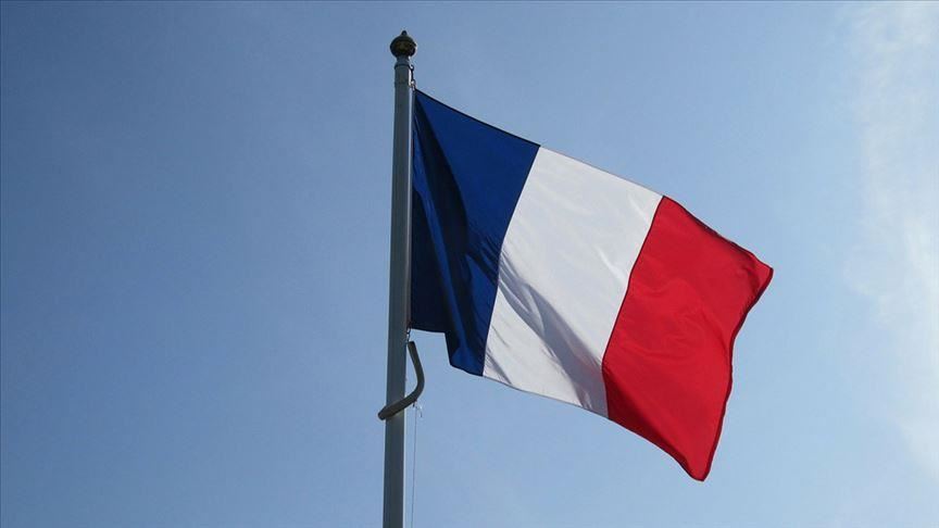 Öldürülen öğretmen sorunu büyüyor: Paris, bazı İslami kuruluşların üzerine gidiyor