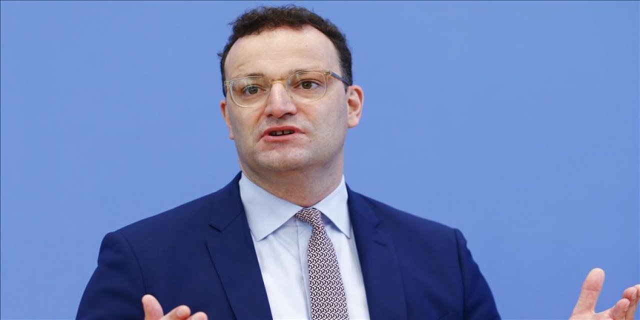Koronavirüs her yerde: Almanya Sağlık Bakanı Spahn, Covid-19'a yakalandı