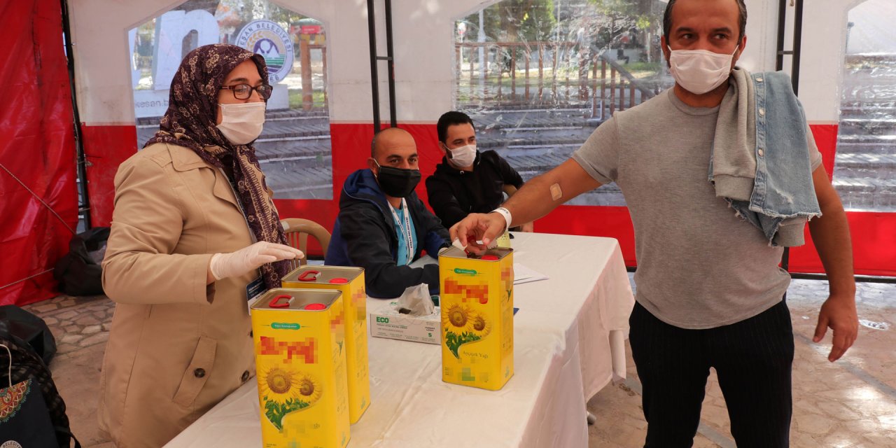 Türkiye'den kriz manzaraları: 5 litre kızartma yağı için kan kuyruğu!