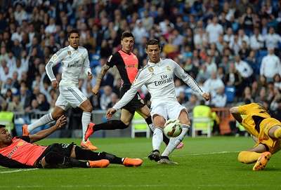 Real Madrid zirve takibini sürdürdü