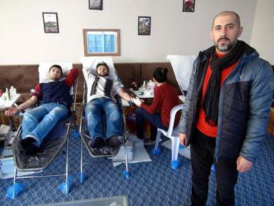 Çorap fabrikasında kan vermek için üretime 1 gün ara verildi