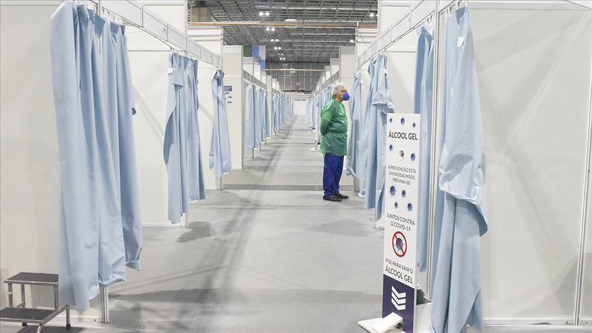 İtalya’da 32 bin 616 yeni vaka: Hastanelerin kapasitesi zorlanıyor