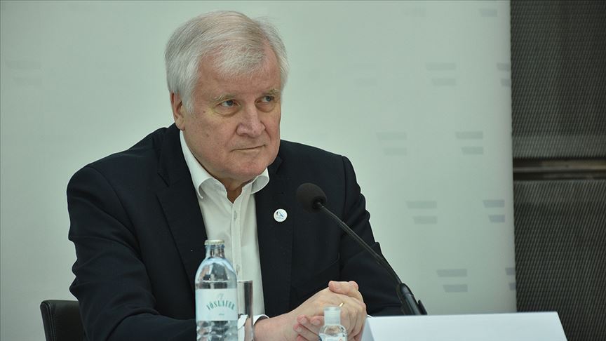 Hıristiyan Demokrat Bakan: “Müslüman düşmanı tutumlar toplumsal barış için tehdittir”