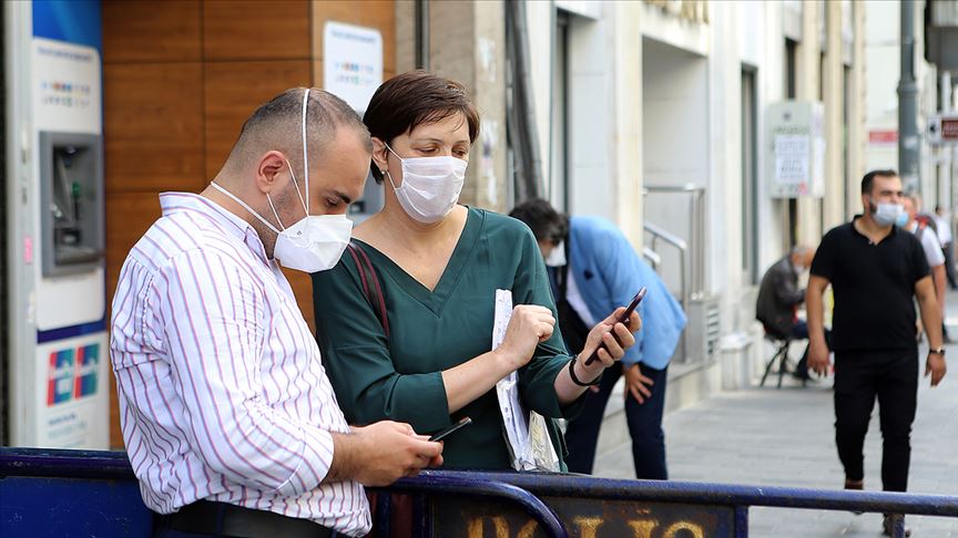 Korona ve App “oyunları”: Almanlar kuşkulu, kullananlar da pozitif sonucu bildirmiyor