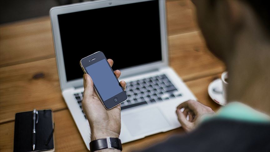 Şimdi de korona bilezikleri: Akıllı telefonu olmayanlara bilezik uygulaması geliyor