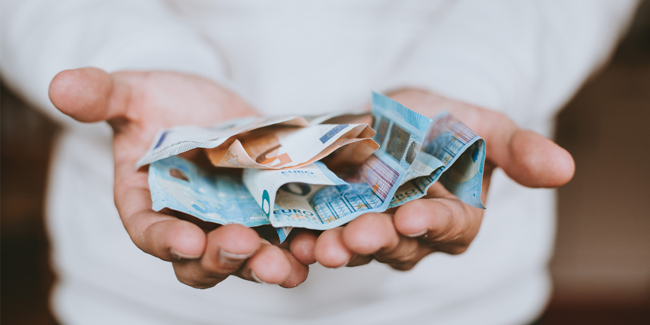 Otomatik banka bilgileri paylaşımı: “Avrupalı Türk tokat üstüne tokat yiyor”