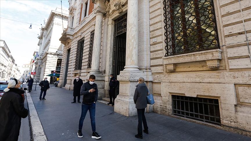 İtalya’da yapılan bir çalışma, koronavirüsün geçen yıl ülkede faaliyette olduğunu gösterdi