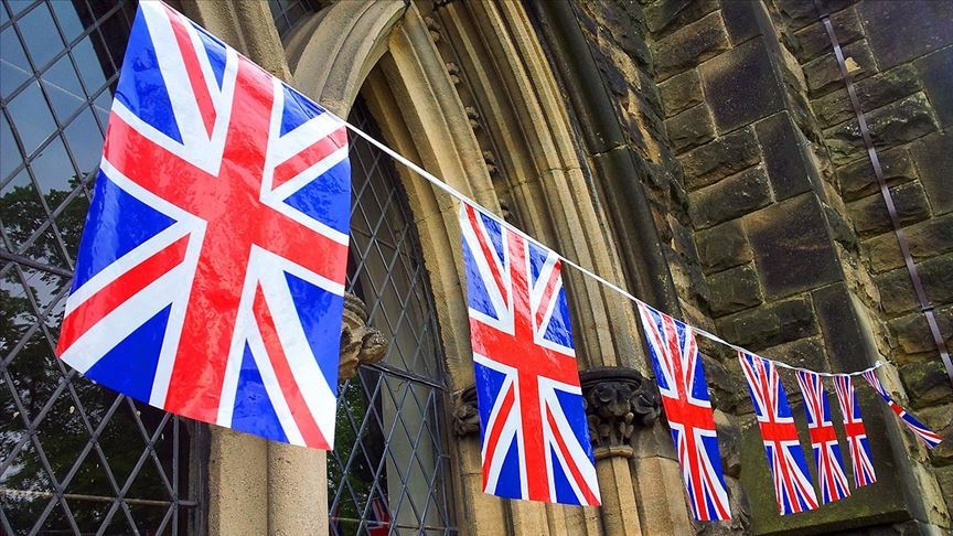 AB ve İngiltere: Süre dolsa da Brexit müzakereleri sürecek