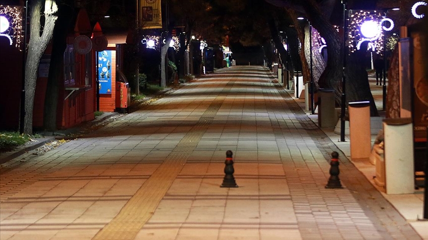 Kayıp çok ağır: Koronavirüs İspanya’da restoran sektörünü vurdu