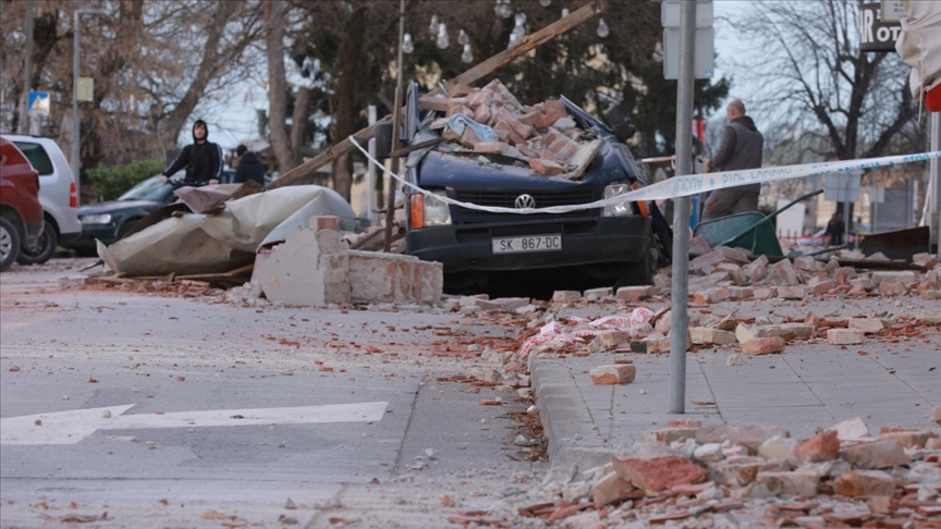 Bölge 30 saat arayla iki kez sarsıldı: Hırvatistan’daki depremde can kaybı