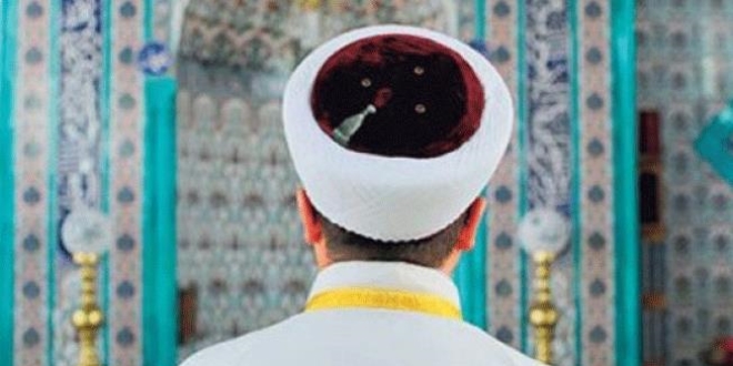 "Pamuk yerine rakı şişesi tıkayacağız" diyen imam hangi göreve geldi