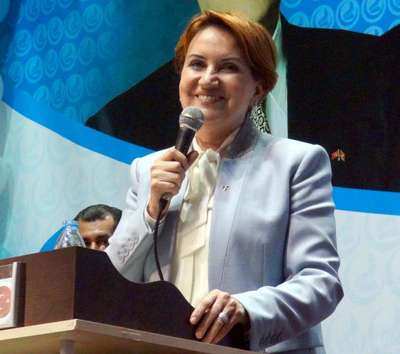 Meral Akşener'den Erdoğan'a suç duyurusu