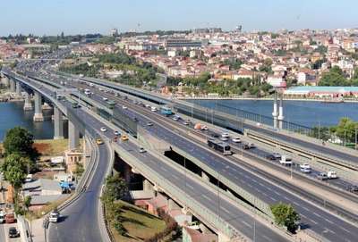 Taksim'e çıkan yollar kapatıldı
