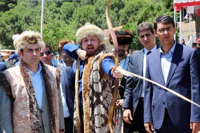 Bilal Erdoğan: Çocuklar futbol oynamak yerine ok atsın