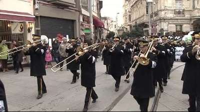 Beyoğlu'nda "sigarayı bırakma" yürüyüşü