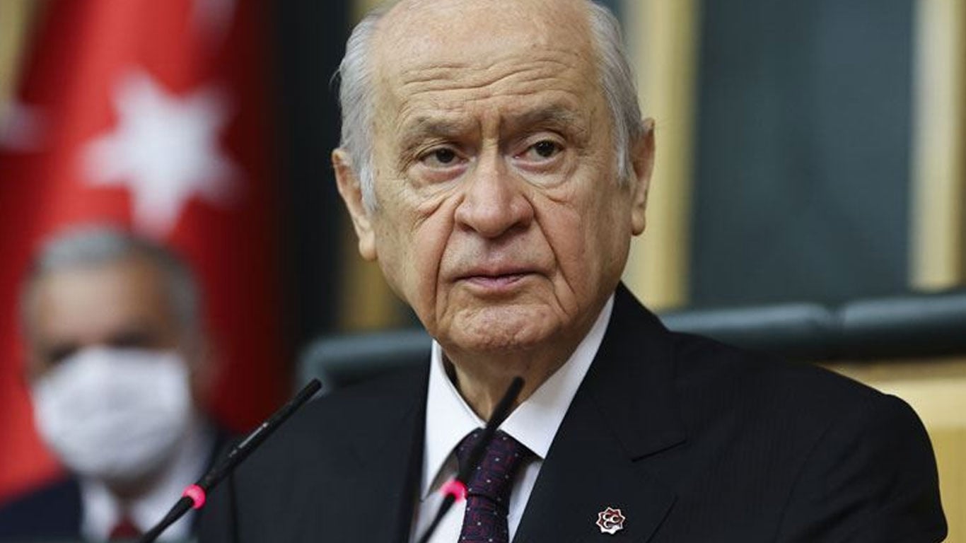 İlk grup toplantısında Bahçeli’den anayasa mesajı