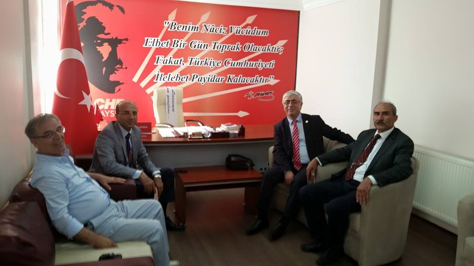 Avrupalı siyasetçiler Türkiye'de seçim çalışmasında