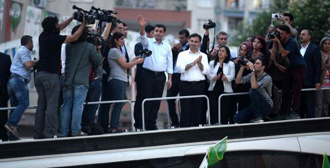'İnadına bu ülkede barışı sağlayacağız'