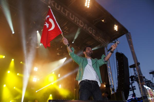 Kenan Doğulu Kopenhag’ı coşturdu