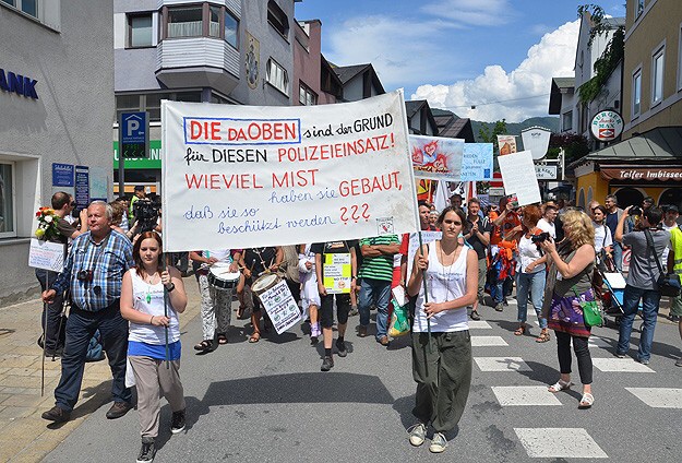 Avusturya'da "Bilderberg" protestosu