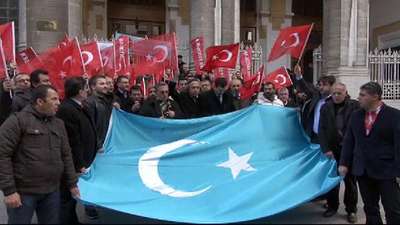 Çin polisi, 1 Uygur Türk'ünü vurdu