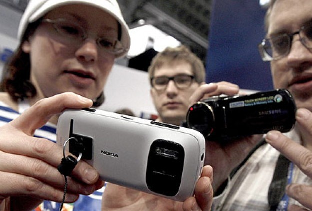 Nokia piyasaya geri dönüyor