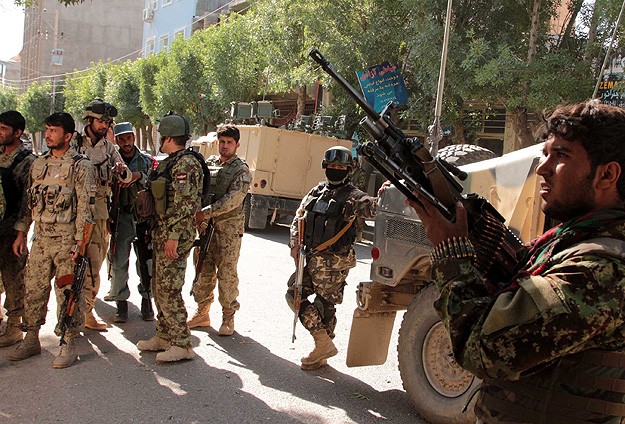 Afganistan Parlamentosu'na bombalı saldırı