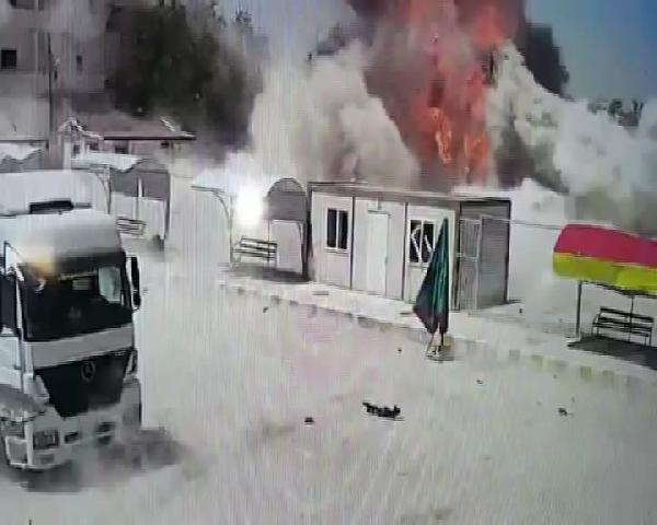 IŞİD Kobani'ye saldırıyor