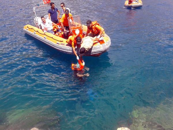 Alman turist denizde ölü bulundu