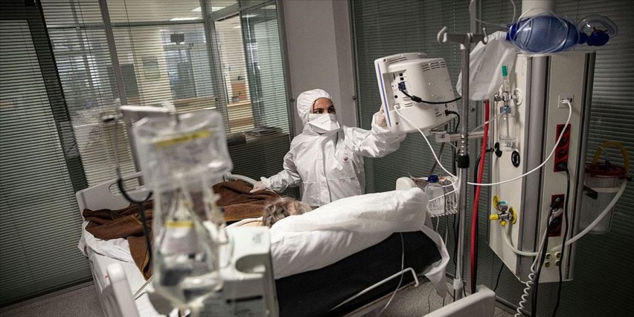İtalya'da Son 24 Saatte 81 Bin 367 Kovid-19 Vakası Belirlendi