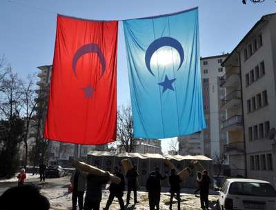 Uygur kadın gözaltında öldü