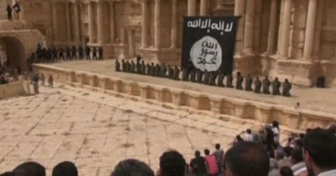 IŞİD'den antik tiyatroda katliam