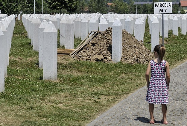 'BM destek verse Srebrenitsa katliamı önlenebilirdi'