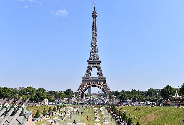 Paris'e eski otobüsler artık giremeyecek