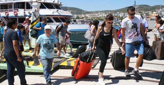 Krizdeki komşuya Türk turist akını