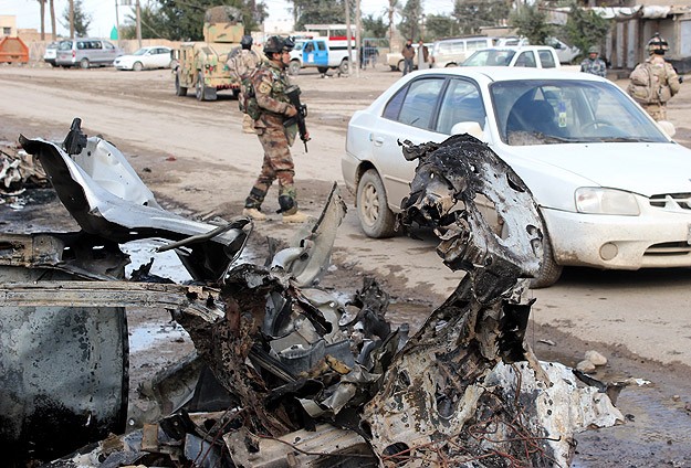 Irak'ta bombalı saldırı: 100 ölü