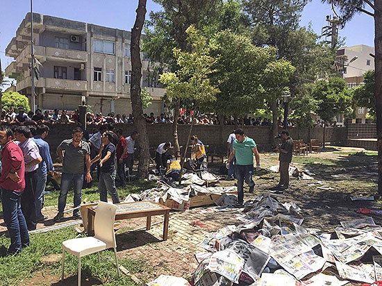28 kişi hayatını kaybetti, 100'e yakın yaralı var