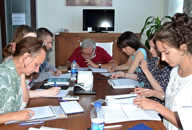 İlber Ortaylı'dan Ruslara Osmanlıca dersi
