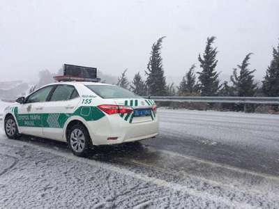 TIR devrildi, İzmir-Manisa yolu kapandı