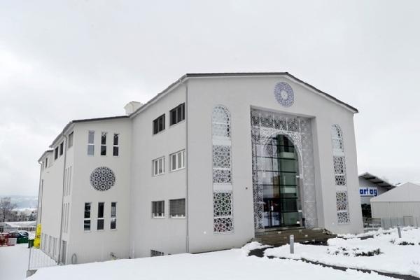 Zürih, İslami anaokulu açılmasını reddetti