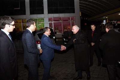 İstifa eden Rektör Ali Akmaz: Ayrılma şansımız yok, etle kemik gibiyiz
