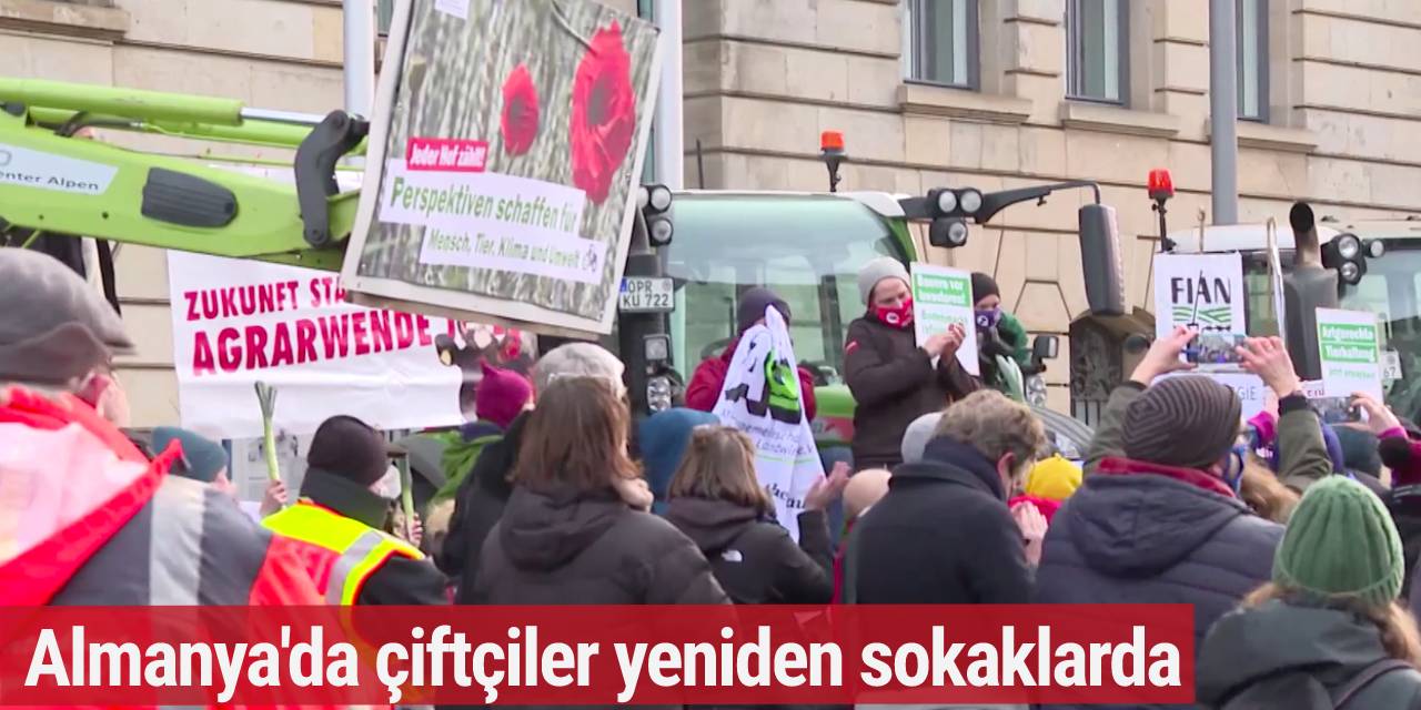 Berlin'de çiftçilerden traktörlü eylem