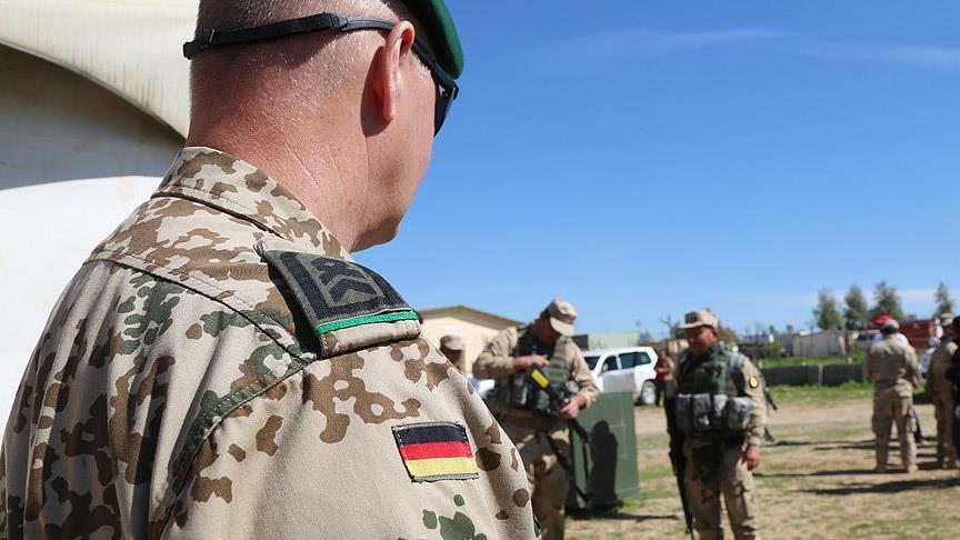 Almanya, Litvanya'ya daha fazla Alman askeri gönderilmesi konusunu görüşüyor