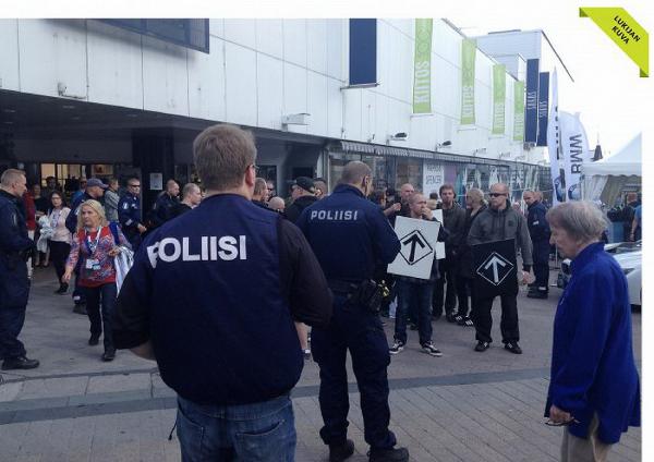 32 Neo Nazi gözaltına alındı